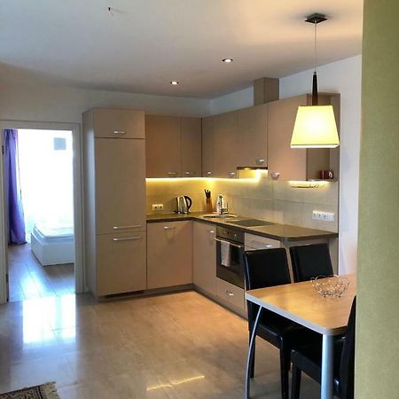 Three-Room Holiday Apartment Паланга Екстериор снимка