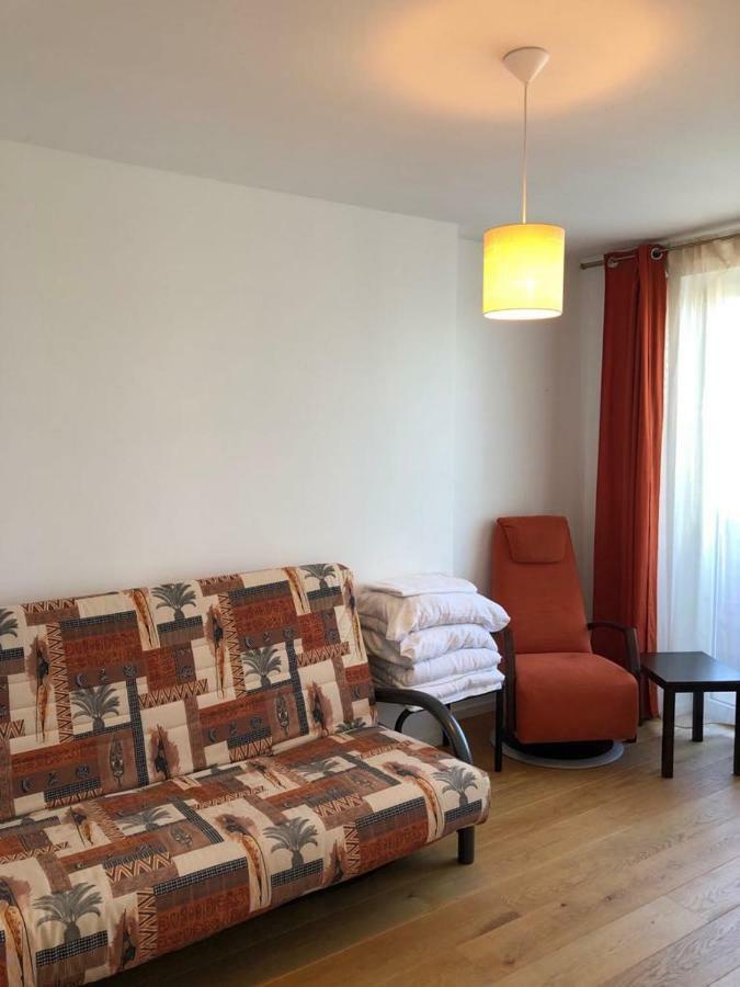 Three-Room Holiday Apartment Паланга Екстериор снимка
