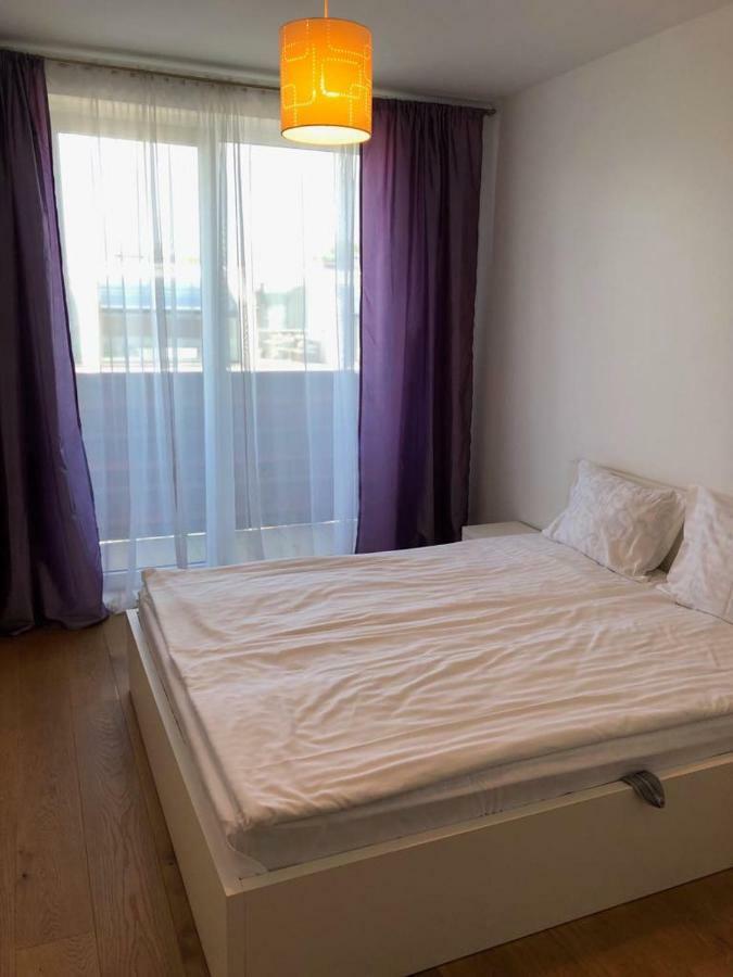 Three-Room Holiday Apartment Паланга Екстериор снимка